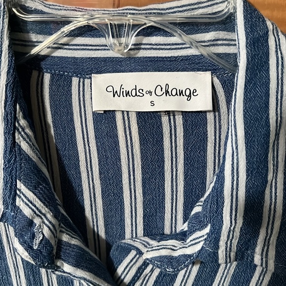 Blue Long Sleeve Shorts Romper Size Small by Winds of Change - Picture 2 of 4